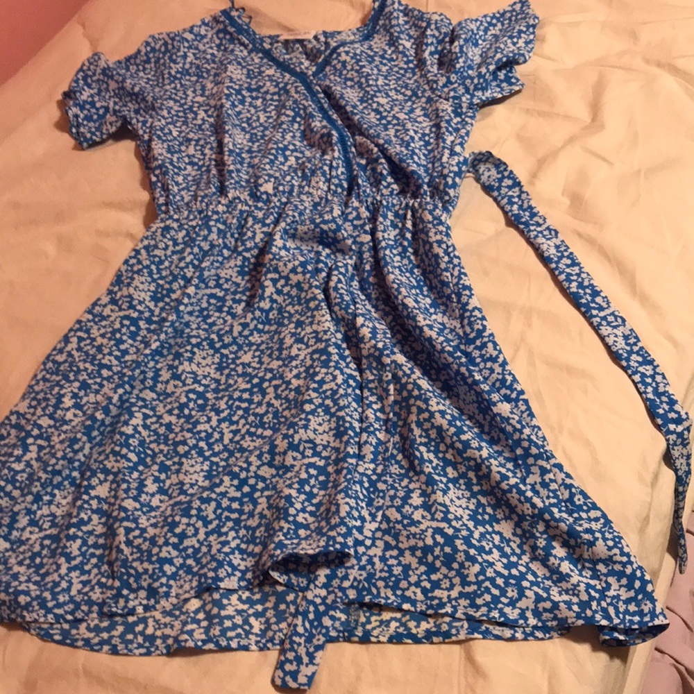 Sienna Sky blue Floral Summer dress never worn
